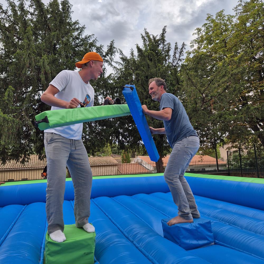Photo Défi Combat de Gladiateurs pour Team Building et séminaire d'entreprise à Nîmes (30).
